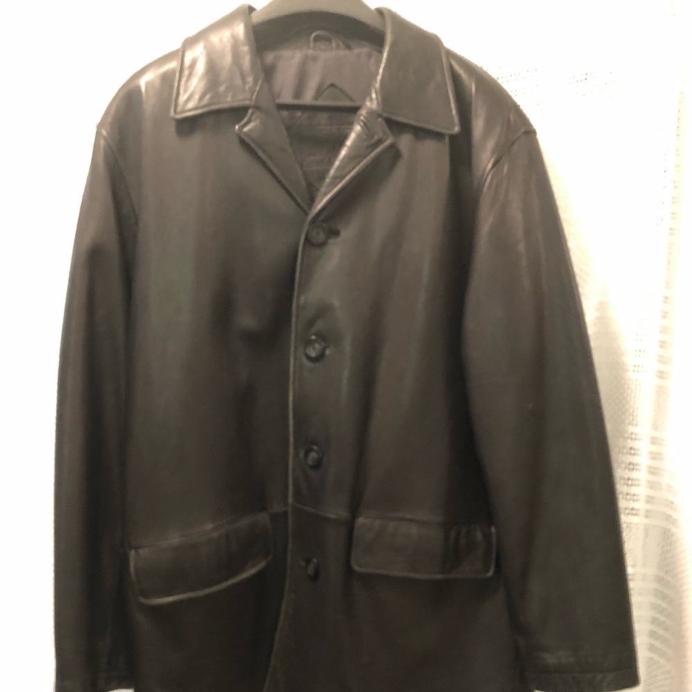 Roundtree & Yorke Men’s Leather Coat, Size: Med